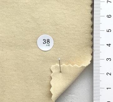 38 Beige