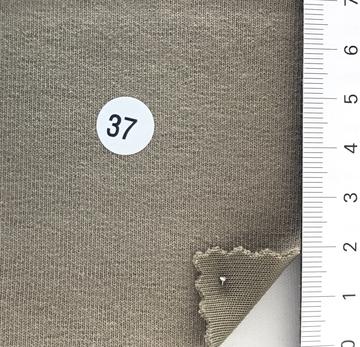 37 Beige